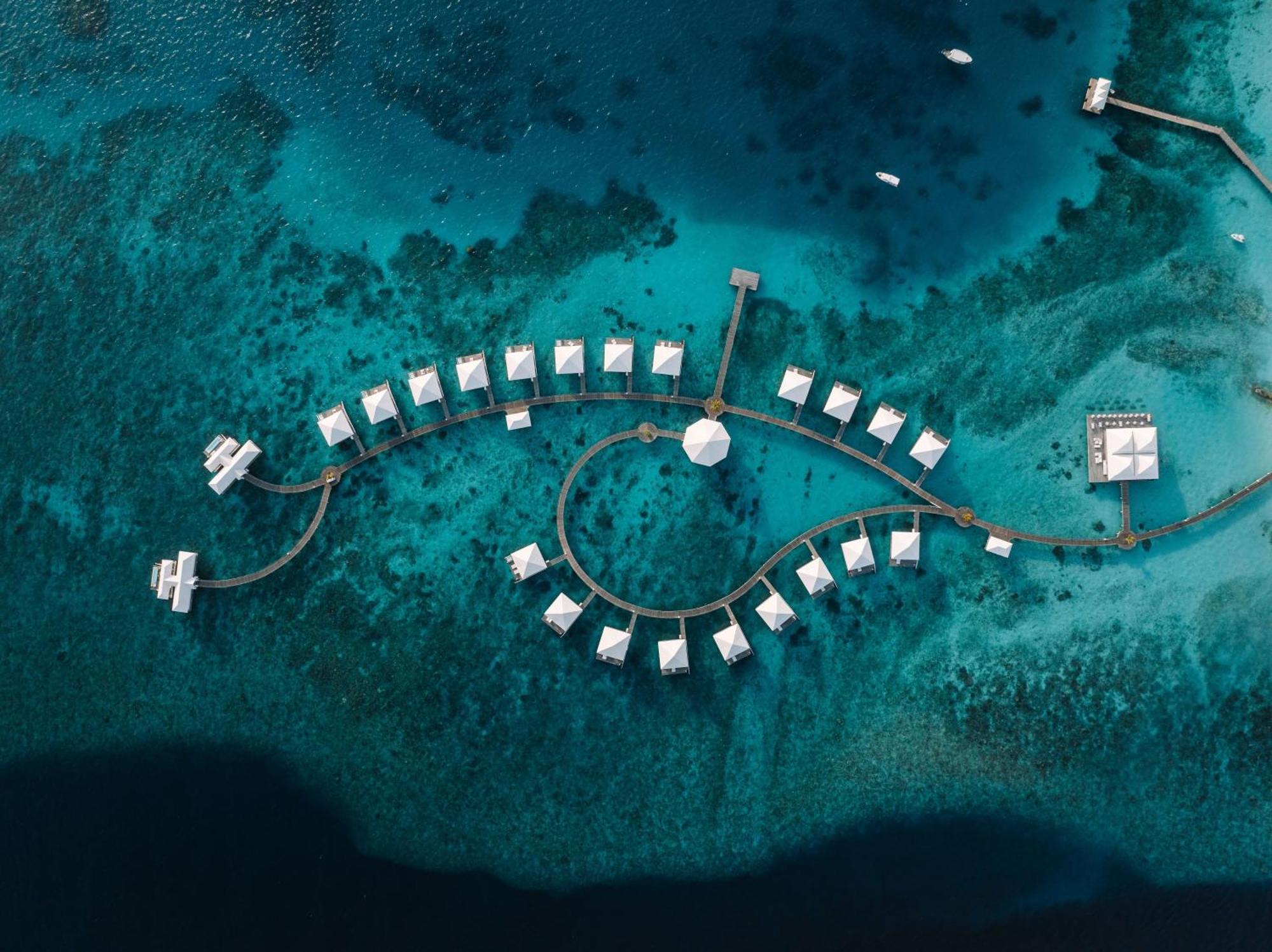 Diamonds Thudufushi Maldives &