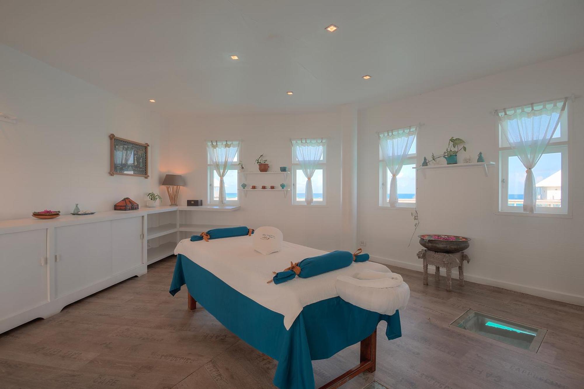 منتجع Diamonds Thudufushi Maldives &