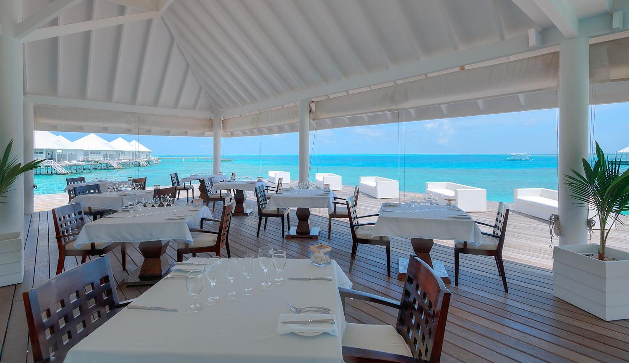 Diamonds Thudufushi Maldives & 5* Thundufushi
