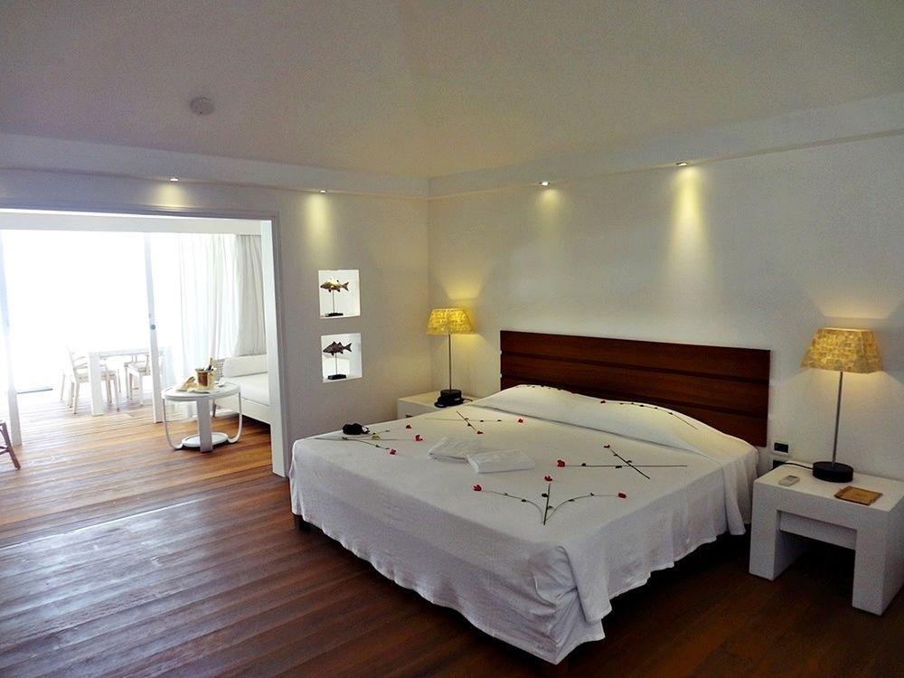 Diamonds Thudufushi Maldives & منتجع 5*