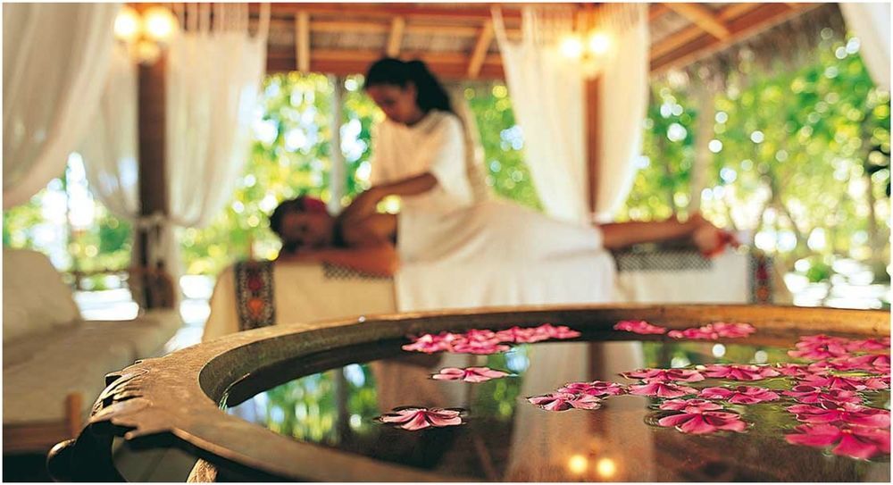 Diamonds Thudufushi Maldives & منتجع 5*